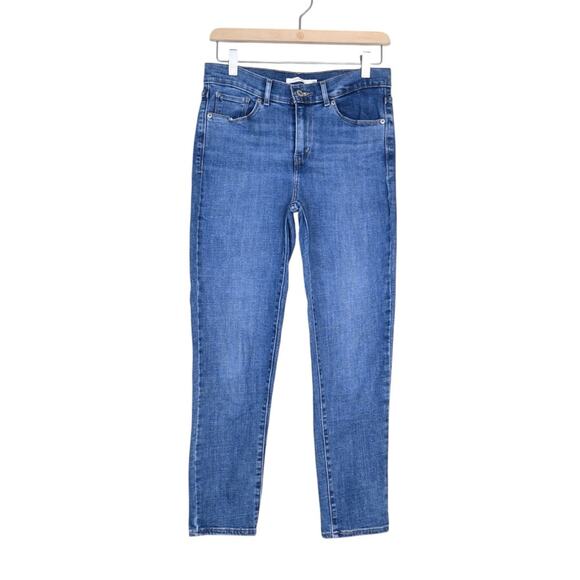 Levi's Women's 28 Classic Crop Jean - Picture 1 of 11